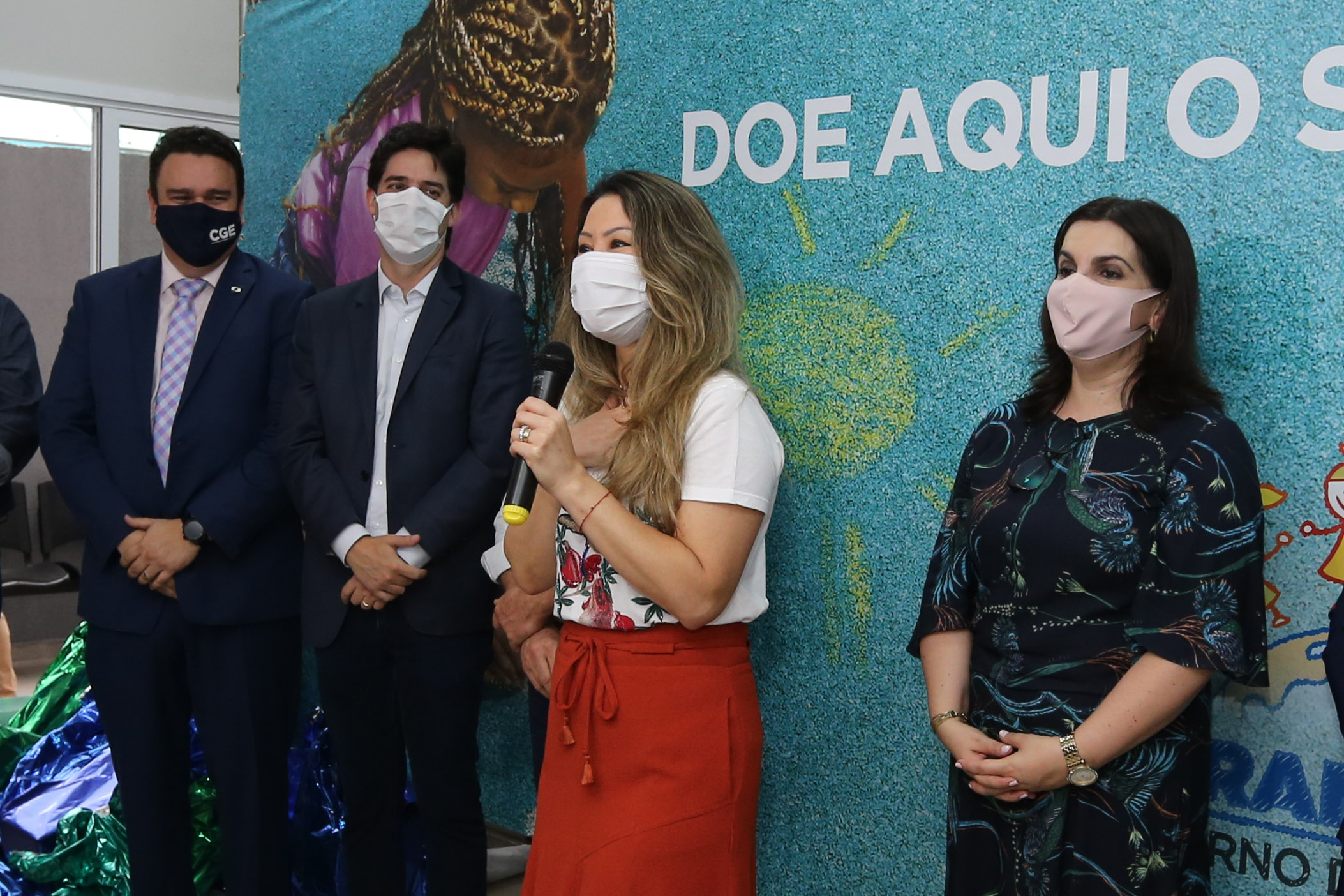 Parana Pia Encerramento da Campanha Paraná Piá, idealizada pela Primeira Dama do Estado, a Srª Luciana Saito Massa juntamente com a Superintendência Geral de Ação Solidária, no Hospital da Providencia em Apucarana, nesta quinta-feira(15).O objetivo da Campanha foi arrecadar brinquedos que foram entregues em comemoração ao dia das crianças. 15/10/2020 - Foto: Geraldo Bubniak/AEN