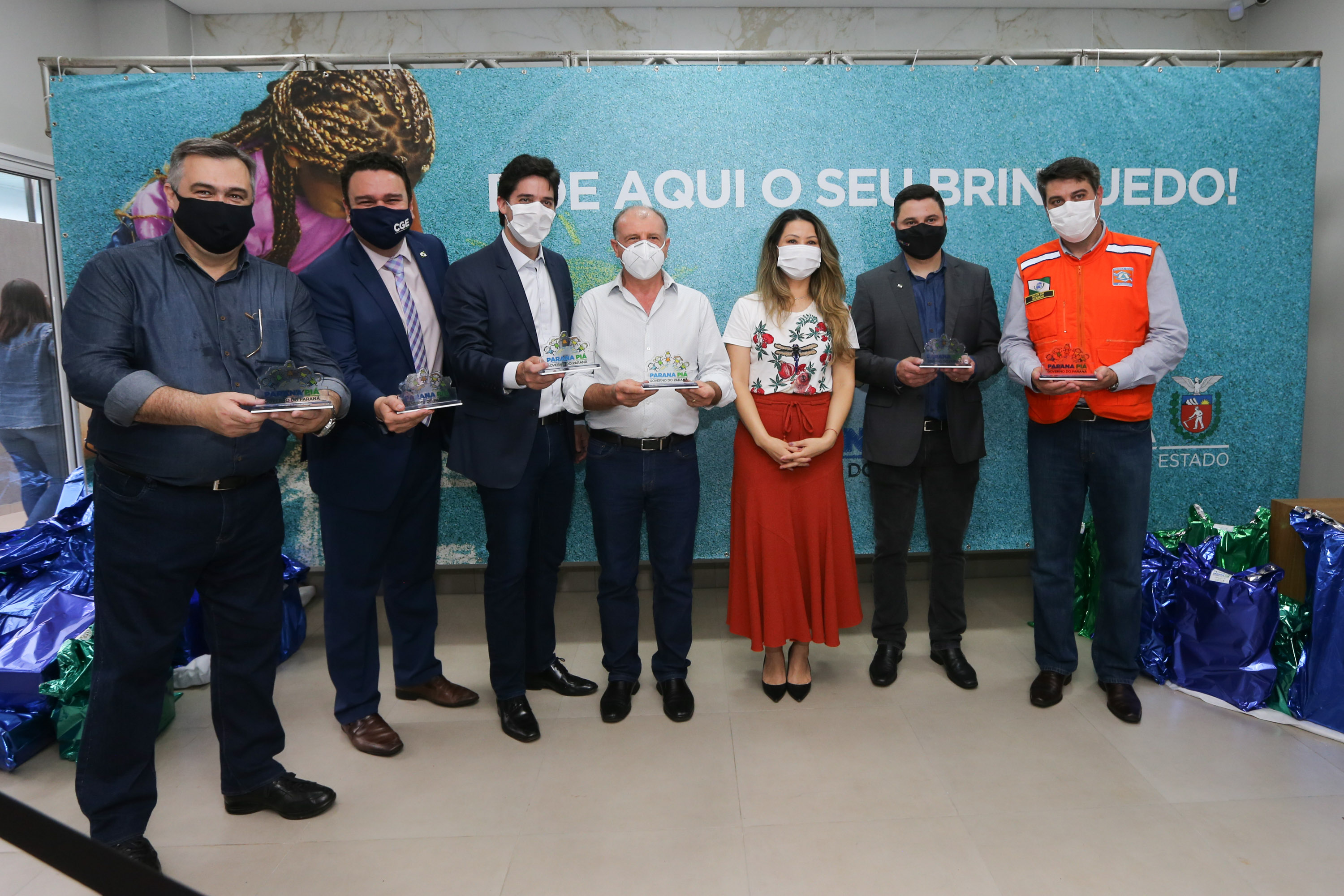 Parana Pia Encerramento da Campanha Paraná Piá, idealizada pela Primeira Dama do Estado, a Srª Luciana Saito Massa juntamente com a Superintendência Geral de Ação Solidária, no Hospital da Providencia em Apucarana, nesta quinta-feira(15).O objetivo da Campanha foi arrecadar brinquedos que foram entregues em comemoração ao dia das crianças. 15/10/2020 - Foto: Geraldo Bubniak/AEN