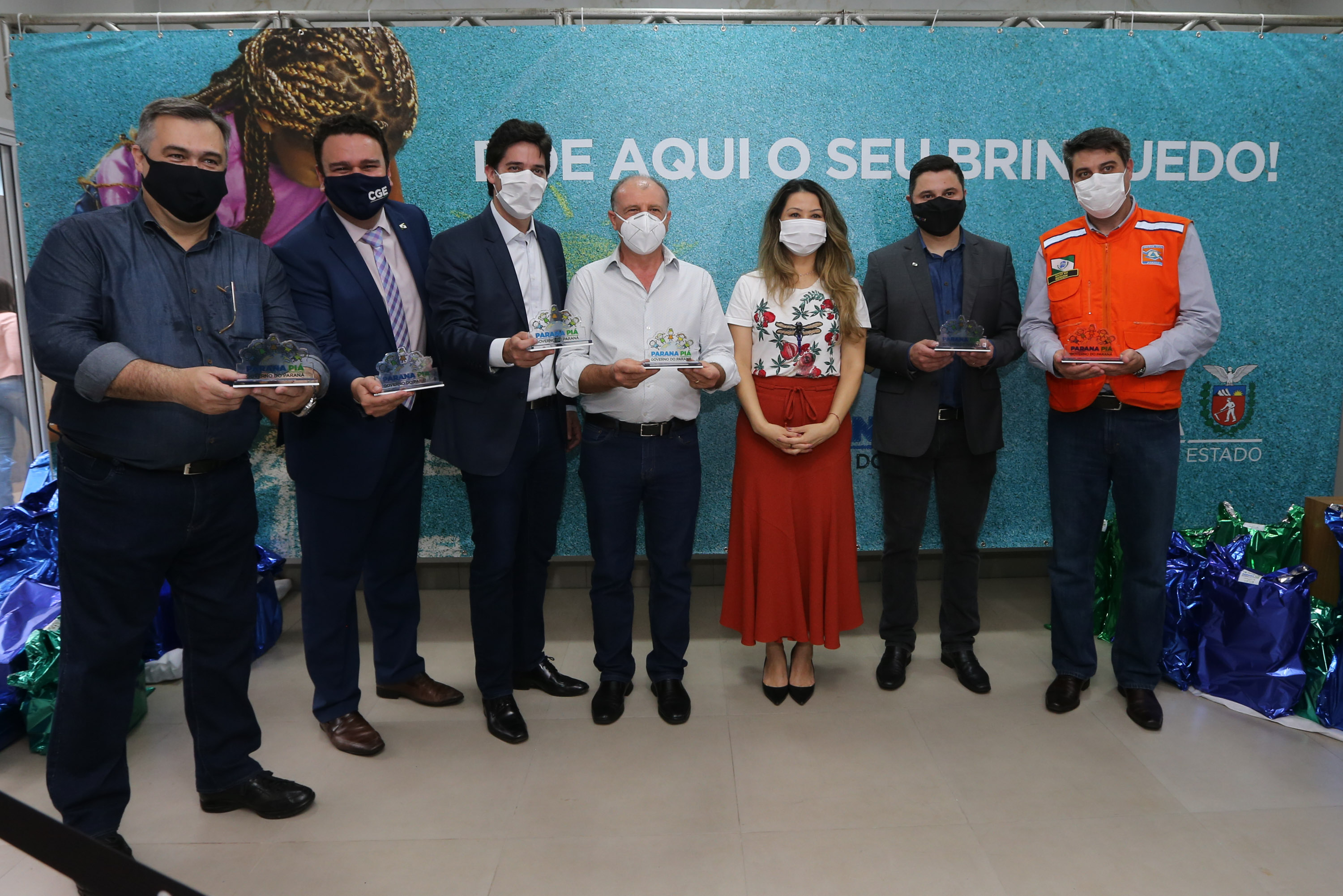 Parana Pia Encerramento da Campanha Paraná Piá, idealizada pela Primeira Dama do Estado, a Srª Luciana Saito Massa juntamente com a Superintendência Geral de Ação Solidária, no Hospital da Providencia em Apucarana, nesta quinta-feira(15).O objetivo da Campanha foi arrecadar brinquedos que foram entregues em comemoração ao dia das crianças. 15/10/2020 - Foto: Geraldo Bubniak/AEN