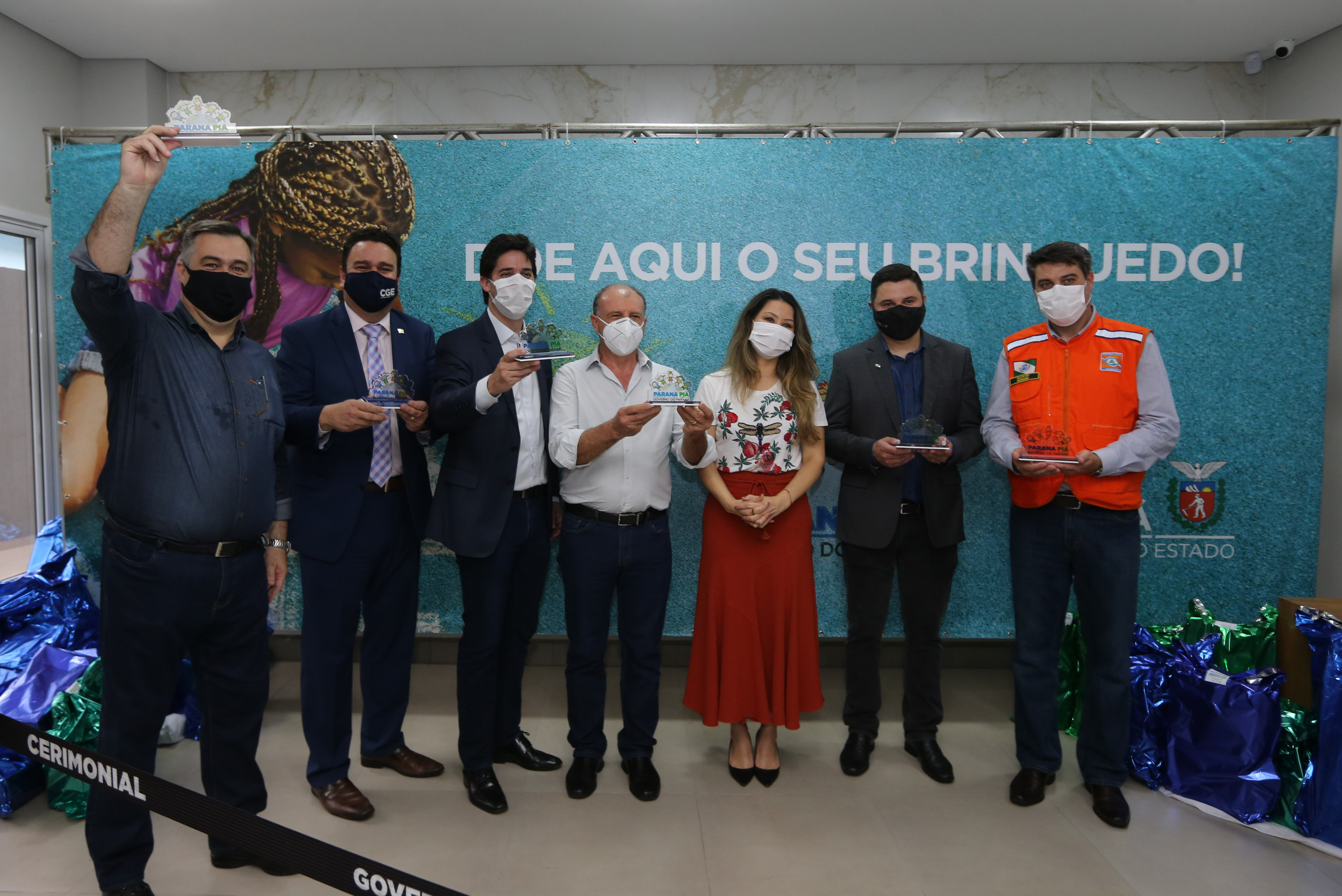 Parana Pia Encerramento da Campanha Paraná Piá, idealizada pela Primeira Dama do Estado, a Srª Luciana Saito Massa juntamente com a Superintendência Geral de Ação Solidária, no Hospital da Providencia em Apucarana, nesta quinta-feira(15).O objetivo da Campanha foi arrecadar brinquedos que foram entregues em comemoração ao dia das crianças. 15/10/2020 - Foto: Geraldo Bubniak/AEN