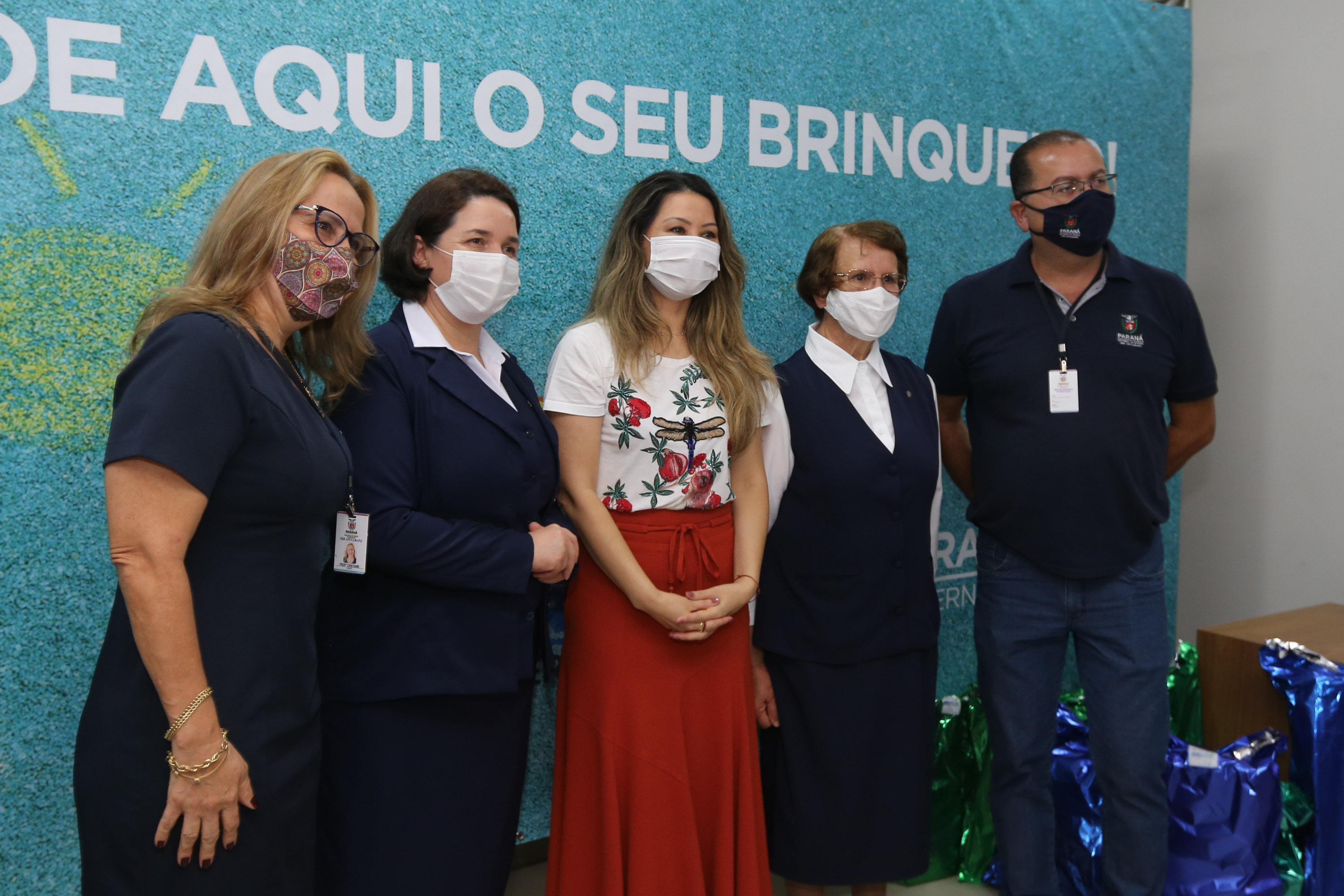 Parana Pia Encerramento da Campanha Paraná Piá, idealizada pela Primeira Dama do Estado, a Srª Luciana Saito Massa juntamente com a Superintendência Geral de Ação Solidária, no Hospital da Providencia em Apucarana, nesta quinta-feira(15).O objetivo da Campanha foi arrecadar brinquedos que foram entregues em comemoração ao dia das crianças. 15/10/2020 - Foto: Geraldo Bubniak/AEN