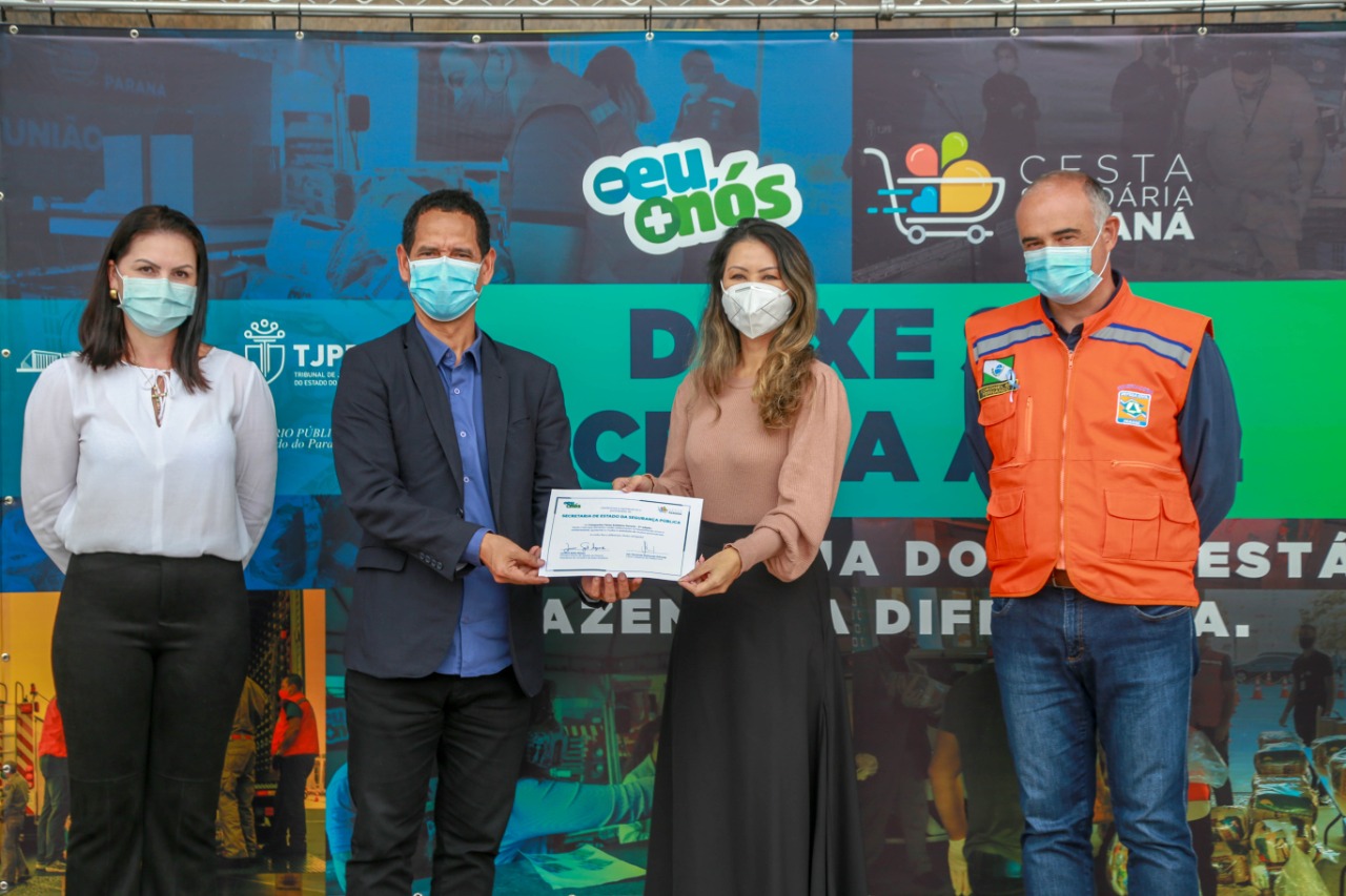 A edição 2021 da campanha Cesta Solidária Paraná, encerrada na terça-feira (06), conseguiu arrecadar mais de 200 toneladas de alimentos. . Foto: Valdelino Pontes