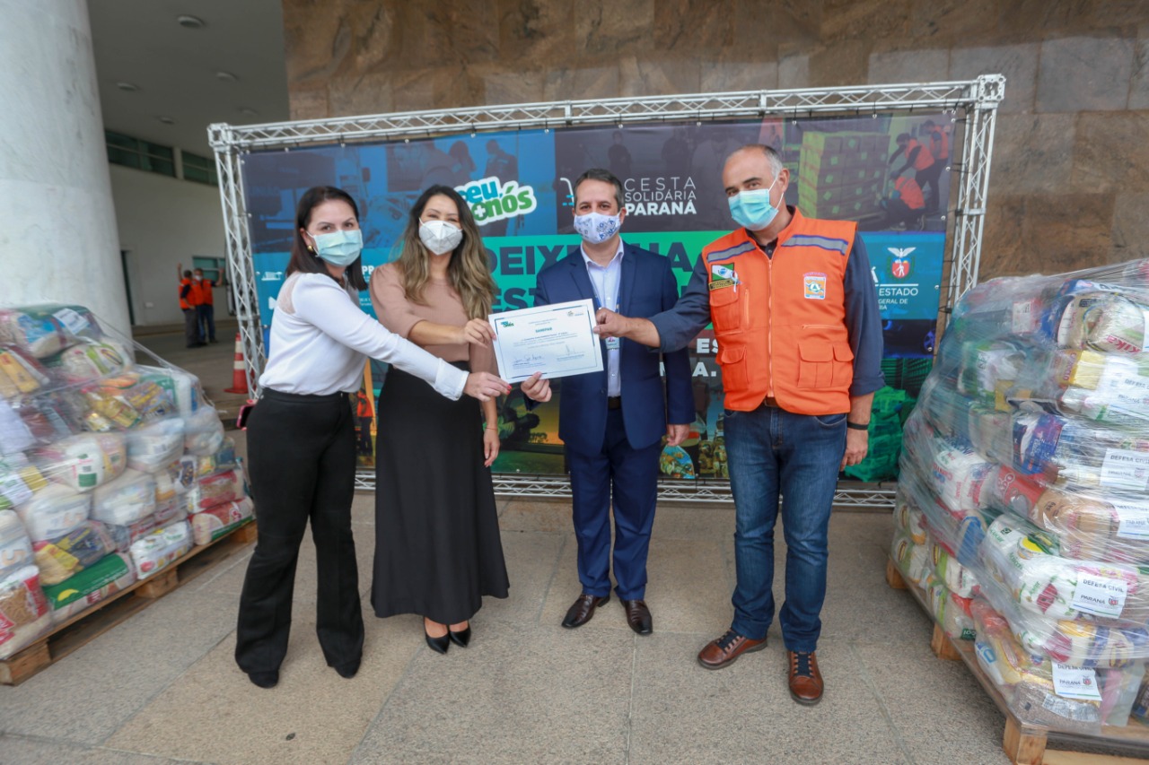 A edição 2021 da campanha Cesta Solidária Paraná, encerrada na terça-feira (06), conseguiu arrecadar mais de 200 toneladas de alimentos. . Foto: Valdelino Pontes
