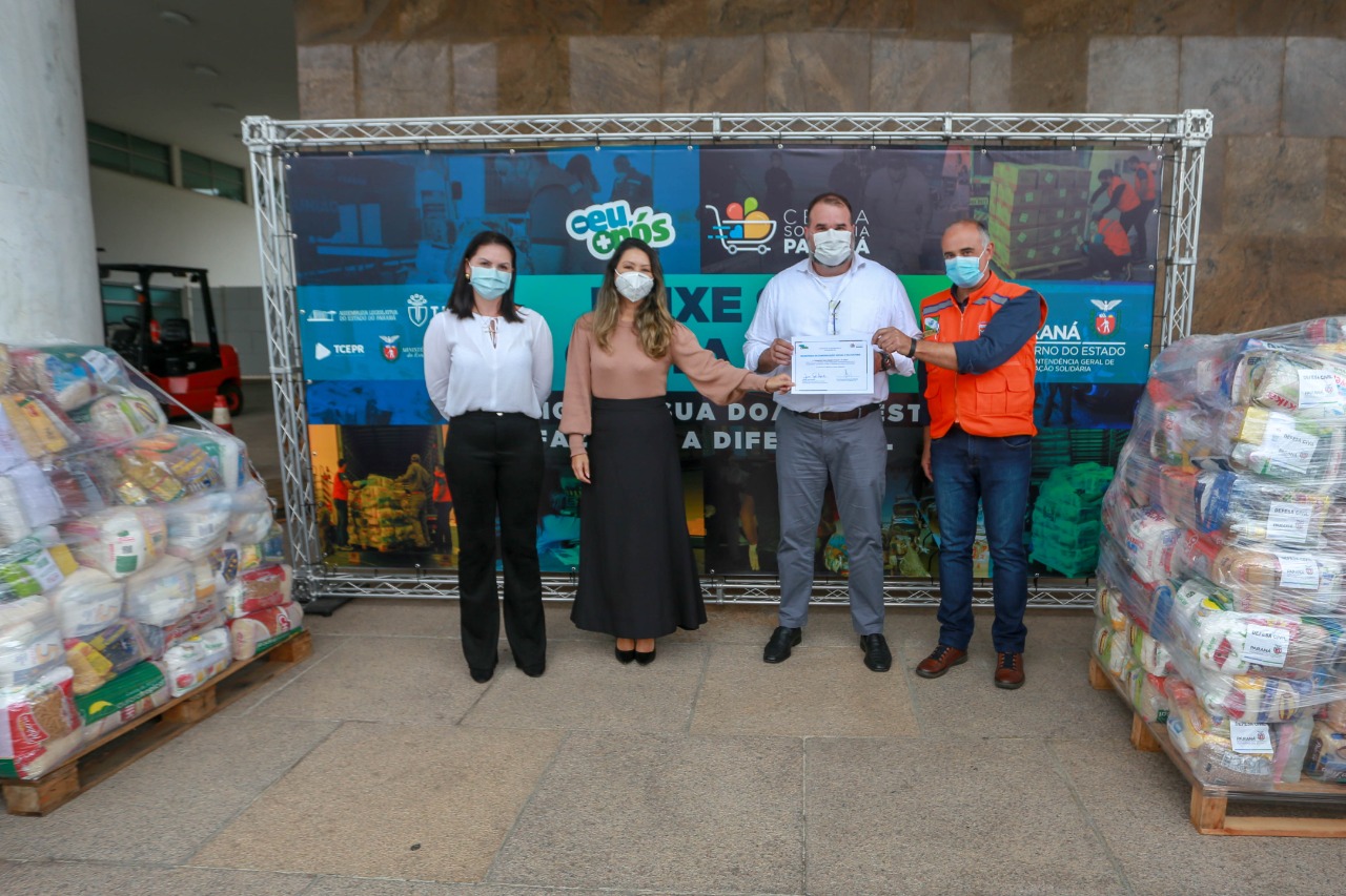 A edição 2021 da campanha Cesta Solidária Paraná, encerrada na terça-feira (06), conseguiu arrecadar mais de 200 toneladas de alimentos. . Foto: Valdelino Pontes