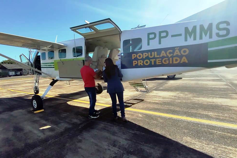 O Governo do Estado descentralizou vacinas contra a Covid-19 da Pfizer/BioNTech para nove municípios do Paraná nesta segunda-feira (24). Ao todo 39.780 doses foram distribuídas para Curitiba, Ponta Grossa, Guarapuava, Foz do Iguaçu, Araucária, Campo Largo, São José dos Pinhais, Colombo e Pinhais. - 24/05/2021 - Foto: DSivulgação SESA