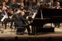 Orquestra Sinfônica do Paraná reencontra o público no grande auditório do Teatro Guaíra
