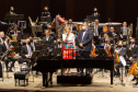 Orquestra Sinfônica do Paraná reencontra o público no grande auditório do Teatro Guaíra