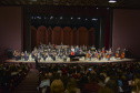 Orquestra Sinfônica do Paraná reencontra o público no grande auditório do Teatro Guaíra