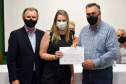 Formandos do primeiro curso de Especialização em Auditoria do SUS receberam na noite desta terça-feira (23) o diploma que permitirá atuar no controle, avaliação e auditoria dos recursos do Sistema Único de Saúde (SUS). Trinta alunos participaram da solenidade realizada no auditório da Escola de Saúde Pública do Paraná (ESPP). - Curitiba, 24/11/2021 - Foto: Américo Antonio/SESA