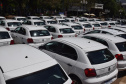O Governo do Estado realizou mais uma entrega dos carros para Estratégia da Saúde da Família (ESF) neste sábado (13). Agora, os 15 municípios da 7ª Regional de Saúde de Pato Branco foram beneficiados com a doação de 43 automóveis, em um investimento de mais de R$ 1,4 milhão. - Pato Branco, 13/11/2021 - Foto: Américo Antonio/SESA