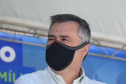O Governo do Estado realizou mais uma entrega dos carros para Estratégia da Saúde da Família (ESF) neste sábado (13). Agora, os 15 municípios da 7ª Regional de Saúde de Pato Branco foram beneficiados com a doação de 43 automóveis, em um investimento de mais de R$ 1,4 milhão. - Pato Branco, 13/11/2021 - Foto: Américo Antonio/SESA