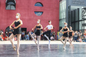 Escola de Dança Teatro Guaíra emociona o público no Parque São Lourenço. Foto: José Fernando Ogura/AEN