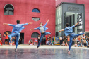 Escola de Dança Teatro Guaíra emociona o público no Parque São Lourenço. Foto: José Fernando Ogura/AEN