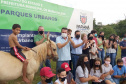 O secretário do Desenvolvimento Sustentável e do Turismo, Márcio Nunes, participou nesta quinta-feira (25) do plantio de mudas de árvores nativas no Parque Urbano de Maria Helena, no Noroeste do Estrado. O parque está com 77% de obras. -  Curitiba, 25/11/2021 - Foto: Alessandro Vieira/SEDEST