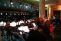 Primeira apresentação do Natal no Palácio Iguaçu é um espetáculo de fogos, luzes e música