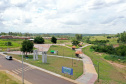 O secretário do Desenvolvimento Sustentável e do Turismo, Márcio Nunes, participou nesta quinta-feira (25) do plantio de mudas de árvores nativas no Parque Urbano de Maria Helena, no Noroeste do Estrado. O parque está com 77% de obras. -  Curitiba, 25/11/2021 - Foto: Alessandro Vieira/SEDEST
