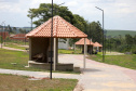 O secretário do Desenvolvimento Sustentável e do Turismo, Márcio Nunes, participou nesta quinta-feira (25) do plantio de mudas de árvores nativas no Parque Urbano de Maria Helena, no Noroeste do Estrado. O parque está com 77% de obras. -  Curitiba, 25/11/2021 - Foto: Alessandro Vieira/SEDEST
