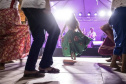 Patrimônio Imaterial do Brasil, a dança típica da cultura caiçara de Guaraqueçaba, denominada Fandango, tem sua primeira apresentação em Morretes neste sábado (27), pelo Grupo Fandanguará. A apresentação fez parte da 1ª Feira de Integração promovida pela Invest Paraná através do programa Vocações Regionais Sustentáveis (VRS). - Antonina, 26/11/2021 - Foto: Grupo Fandanguará
