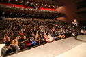 Evento no Teatro Guaíra celebra Dia da Família e novos programas para crianças e idosos