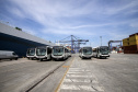 Em grande operação, Porto de Paranaguá embarca 154 ônibus para a Costa do Marfim