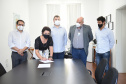 Docentes aprovados em concurso tomam posse na UENP