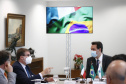 Governador Carlos Massa Ratinho Junior recebe o embaixador da Itália no Brasil Francesco Azzarello. 