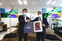 Governador Carlos Massa Ratinho Junior recebe o embaixador da Itália no Brasil Francesco Azzarello. 