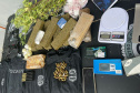 Em operação na Grande Curitiba, PCPR apreende uniformes falsos da polícia e drogas do crime organizado