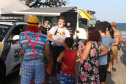 PM leva diversão às praias com exposição de viaturas e pintura de rosto para crianças durante o Carnaval