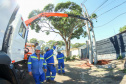 Com trabalho intenso durante a noite, Copel religa quase 90% das unidades afetadas pelo temporal - Na  foto,  trabalhos na área central dae Maringá: avenidas Mandacaru, XV de Novembro, Colombo e Rua Piratininga - Curitiba, 24/04/2022