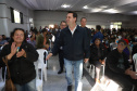 Governador entrega títulos de propriedade e confirma investimentos na Lapa