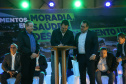 Governador entrega títulos de propriedade e confirma investimentos na Lapa