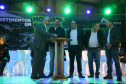 Governador entrega títulos de propriedade e confirma investimentos na Lapa