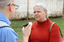 O governador Carlos Massa Ratinho Junior entregou nesta quinta-feira (12) as matrículas imobiliárias, com registro dos títulos em cartório, que regularizam a posse e o direito da moradia a 131 famílias de Ribeirão do Pinhal, no Norte Pioneiro. 