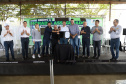 Durante a passagem por Ribeirão do Pinhal, no Norte Pioneiro, nesta quinta-feira (12), o governador Carlos Massa Ratinho Junior autorizou a liberação de mais R$ 884,2 mil para ações na área da saúde.