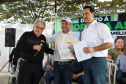 O governador Carlos Massa Ratinho Junior entregou nesta quinta-feira (12) as matrículas imobiliárias, com registro dos títulos em cartório, que regularizam a posse e o direito da moradia a 131 famílias de Ribeirão do Pinhal, no Norte Pioneiro. 