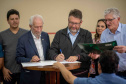 Vice-governador e BRDE assinam R$ 173, 7milhões em contratos no Expoingá - 