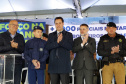 O governador Carlos Massa Ratinho Junior anunciou nesta segunda-feira (27) a contratação de 2 mil policiais militares e 400 bombeiros militares aprovados no concurso público realizado pela Secretaria da Segurança Pública no ano passado, além de 250 veículos, 88 motos e seis embarcações. Ele também também convocou 150 delegados, 200 investigadores, 50 papiloscopistas e 24 escrivães que vão compor os quadros da Polícia Civil do Paraná. O anúncio foi feito na cerimônia na Academia Policial Militar do Guatupê, 
