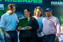  	Governador regulariza casa de 231 famílias e libera R$ 7,2 milhões em recursos em Santa Tereza do Oeste