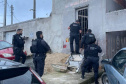 Operação conjunta entre Polícias Penal e Civil cumpre cinco mandados de prisão