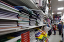  	Procon/PR dá dicas para economizar na compra do material escolar