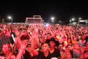 Praias de Matinhos e Pontal lotam durante shows de Leonardo e a dupla Bruno e Barretto