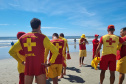 Corpo De Bombeiros forma novos Guarda-Vidas Civil durante o Verão Maior Paraná