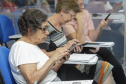 Curitiba, 08 de fevereiro de 2023 - Curso de smartfone para a terceira idade promovido pelo Celepar no Paraná Previdência.