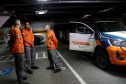 Equipe da Defesa Cvil do Paraná embarca para Sao Paulo para auxiliar na documentação dos municípios atingidos pelas chuvas durante o Carnaval. A equipe é composta pelo Major Daniel Lorenzetto, capitão Anderson Gomes das Neves e o cabo Silvio de Araujo Correa.