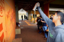 Oficina de grafitti estimula frequência escolar e fortalece cultura indígena em escola no oeste do estado