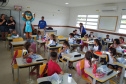 Mascote Sane vira atração no litoral e agrada principalmente as crianças