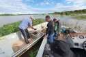 Operação do IAT no Rio Paraná busca combater a prática da pesca ilegal. Foram recolhidos materiais proibidos e aplicadas multas.