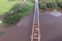 Ponte metálica entre a Lapa e Campo do Tenente está ficando com cara nova 