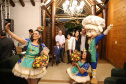 Julho tem gastronomia caiçara, dança folclórica, carneiro no buraco e ciência no calendário turístico paranaense